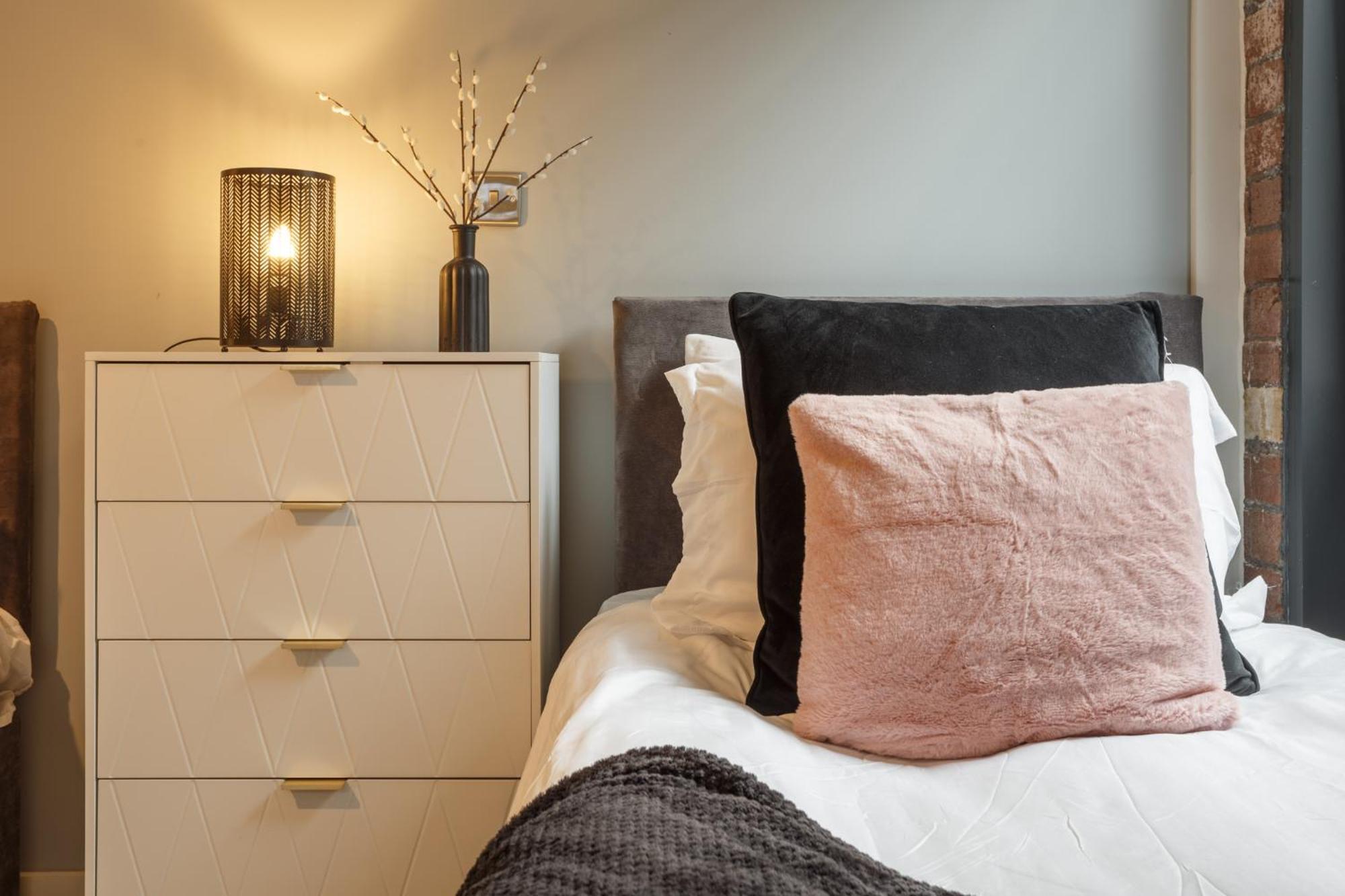 Beautiful 2 Bed With Balcony Bradford (West Yorkshire)